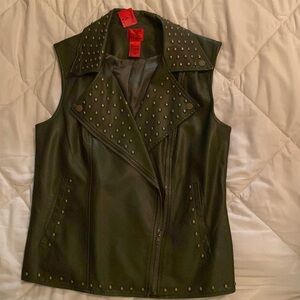 V Cristina olive vest size L